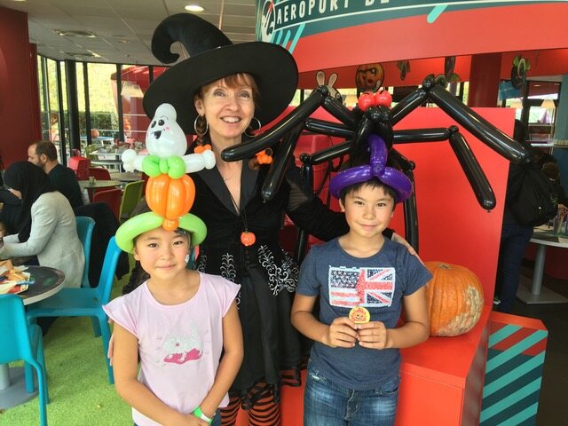 Halloween sculpture ballons